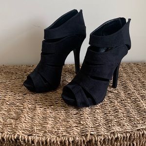 Women’s open toe bootie heels